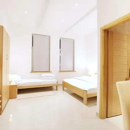 Sobe Centar Hostal *